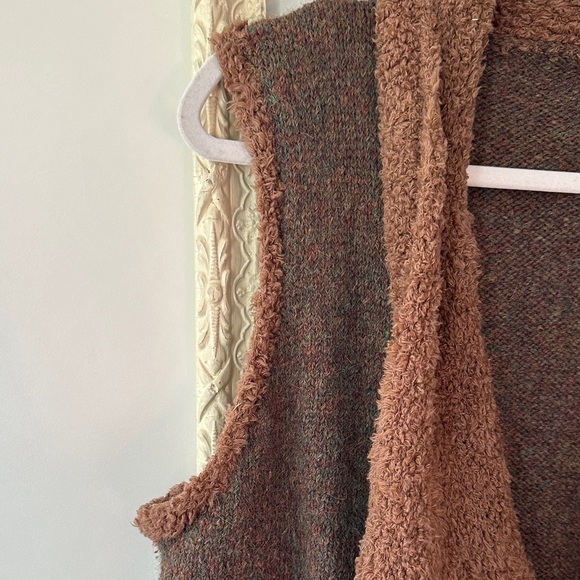 VINTAGE | Homemade Brown Sleeveless One Button Front Alpaca Melange Vest - Picture 6 of 10